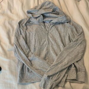 Aritzia TNA cropped zip hoodie